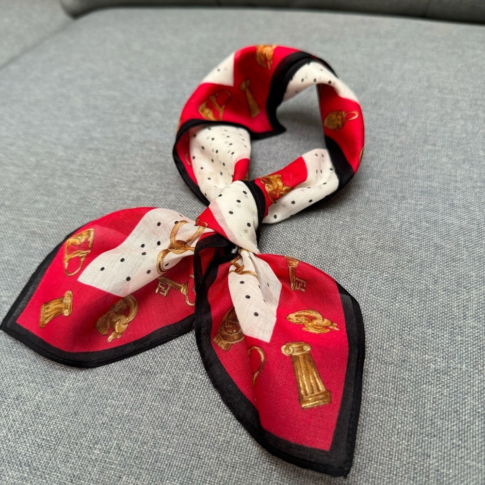 🆕🧣FENDI Handkerchief Scarf✨​